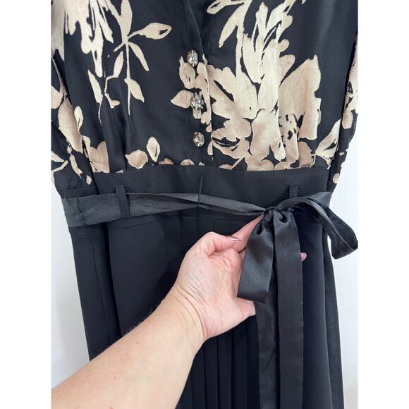 Y2K Robbie Bee Black/Gold Dress w/Stain Ribbon- Size 12 - Picture 7 of 13